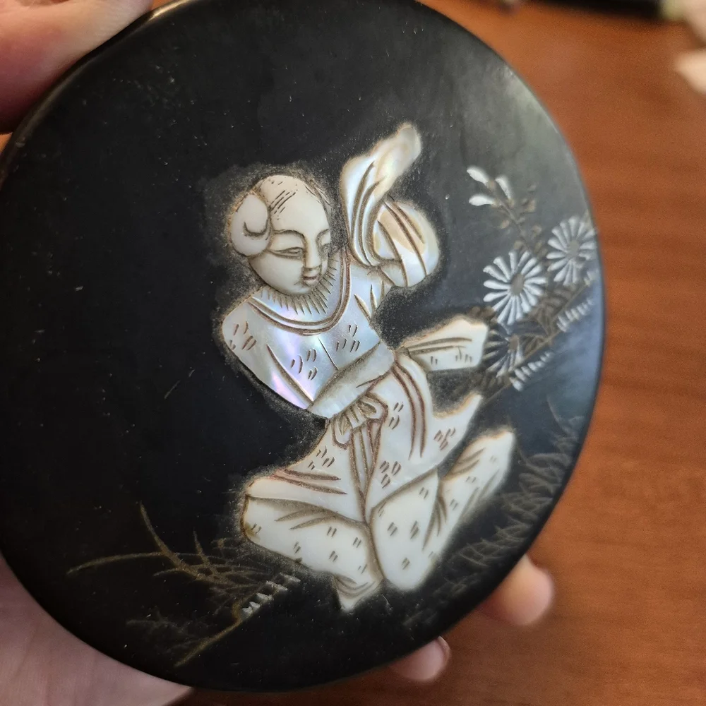 Mother Of Pearl Vintage Small Asian Trinket Box